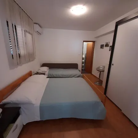 Riva Sea View Lejlighed *